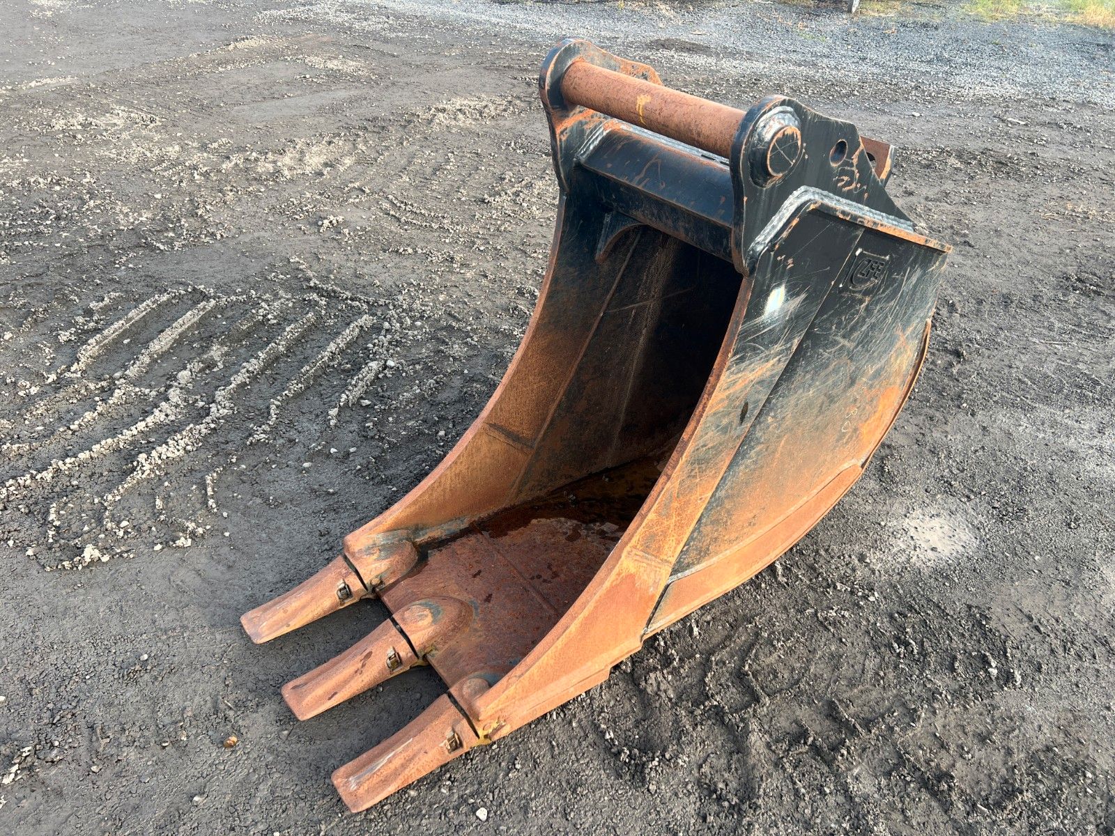 Fahrzeugabbildung Andere Tieflöffel / Löffel / MS21 / 600 mm / 2018