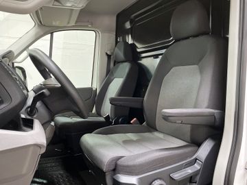 Fahrzeugabbildung Volkswagen Crafter Kasten 35 mittel#ACC#Klima#Kamera#StHz.