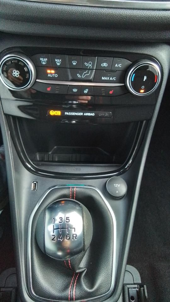 Fahrzeugabbildung Ford Puma ST-Line