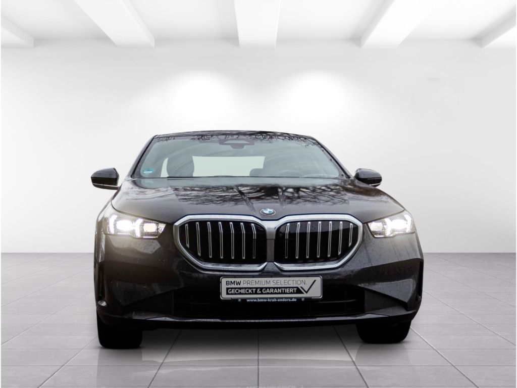BMW 520 i AHK Navi HUD LED 360Kamera Leder LenkradHZ foto 2