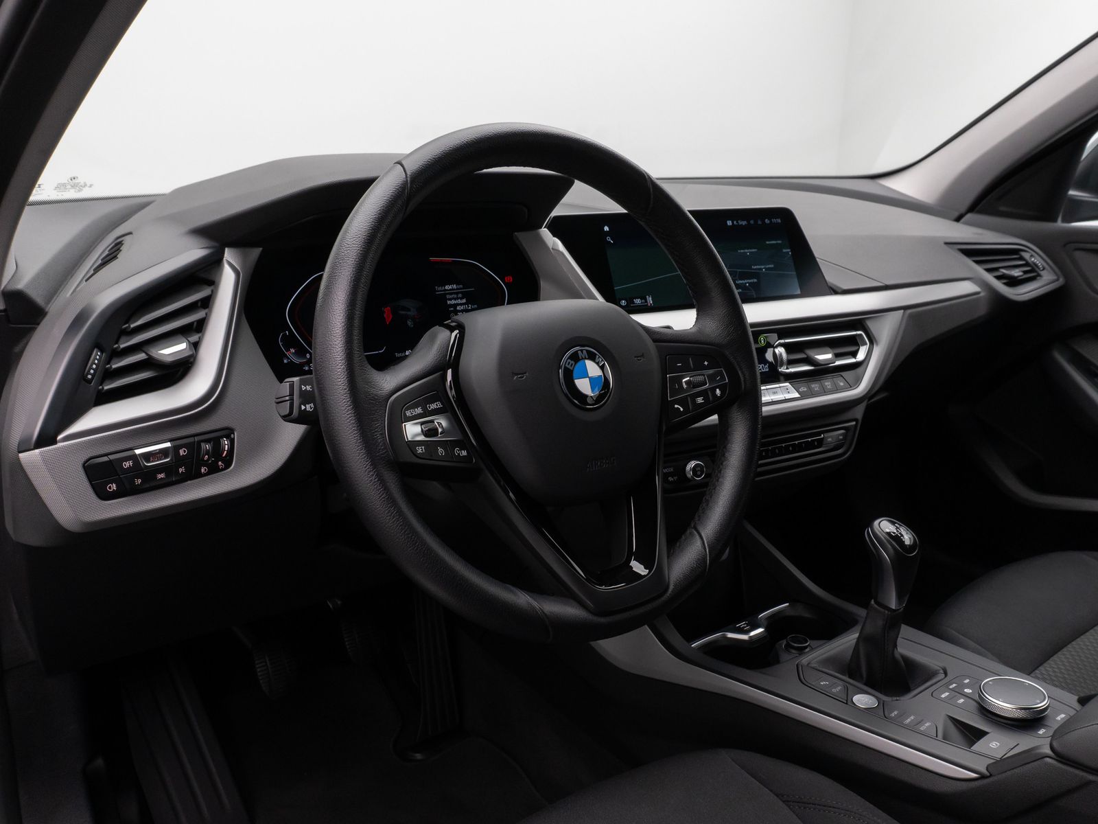 Fahrzeugabbildung BMW 118i DAB CockPitPro PDC LED Geschwindigkeitsreg