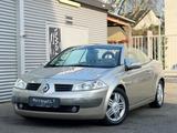 Renault Megane 1.6 Cabriolet Dynamique *2-HAND*T-LEDER* - Renault Megane aus 2004: Cabrio