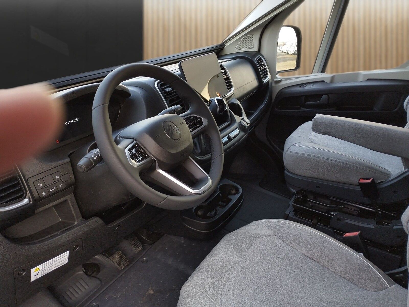 Fahrzeugabbildung Pössl Summit Shine 540 Citroen 140 PS Lithium,Solar