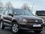 Volkswagen Tiguan 4Motion 2.0 TDI*1.Hand*Tüv/Insp-Neu*AHK* - Volkswagen Tiguan mit Diesel-Antrieb: Allradantrieb