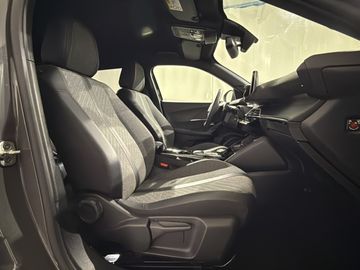 Peugeot 2008 - 12