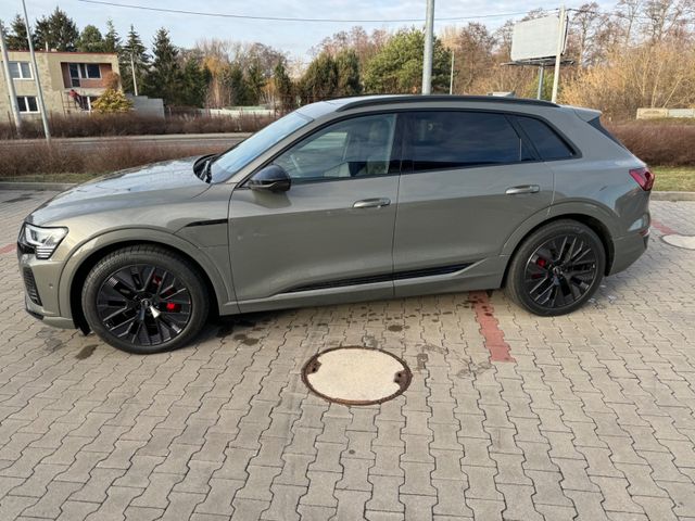 Audi Q8 50 e-tron quattro S line Pano 360 Matrix