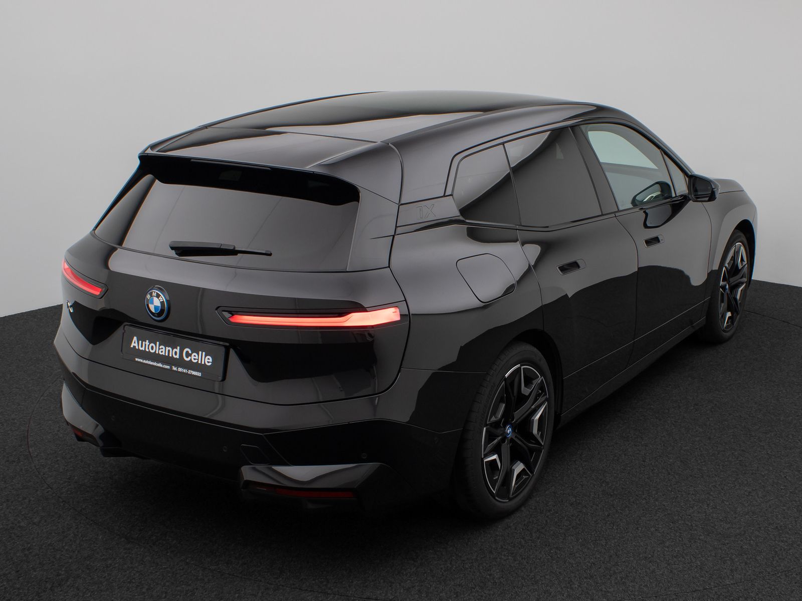 Fahrzeugabbildung BMW iX xD40 Sport SkyLounge 360°Laser DAB H/K 22Zoll