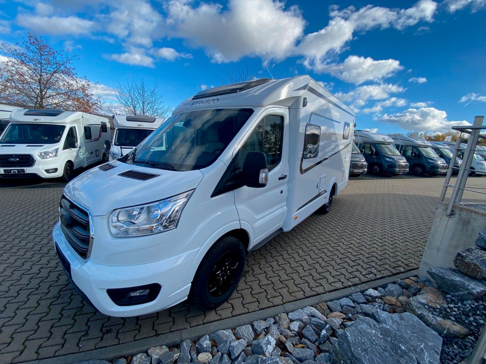 Fahrzeugabbildung Etrusco V 6.6 SF *165PS*Automatik*Markise*RFK*Complete S