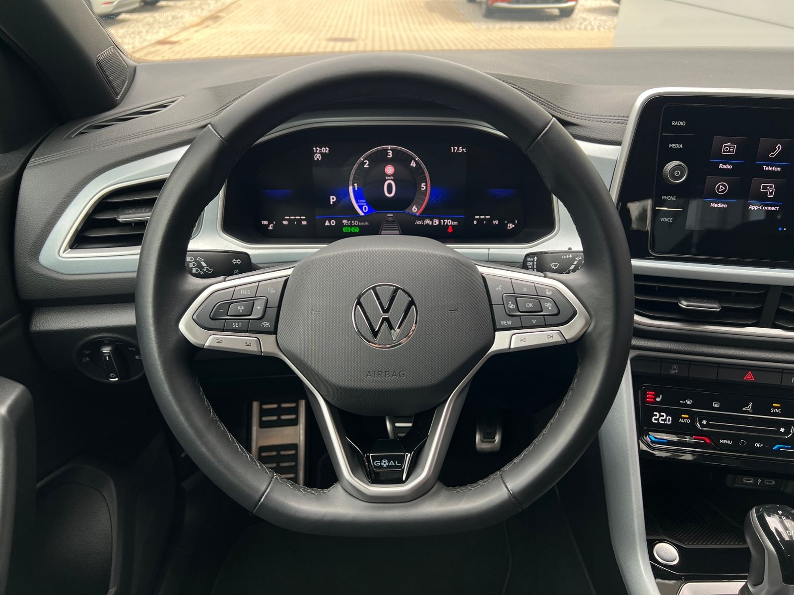 Fahrzeugabbildung Volkswagen T-Roc GOAL 2.0 TDI DSG *AHK, LED, "Plus"-Paket,