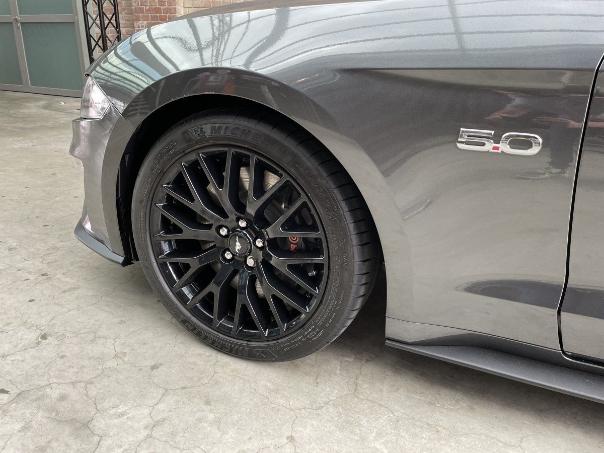 FORD Mustang (Mustang GT 5.0 Convertible EU-Modell COC/Navi/B&)