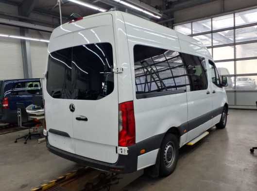 Fahrzeugabbildung Mercedes-Benz Sprinter 317 Kombi L2H2 Mobility Rollstuhl Lift