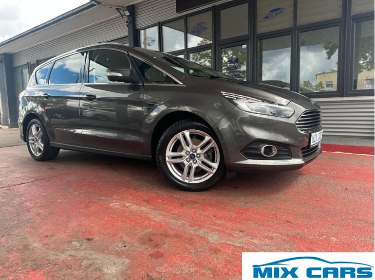 Ford S-MAX Titanium 1.5 EcoBoost/SHZ+LHZ/NAVI/LED/EU6