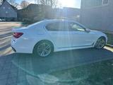 BMW 740i - - BMW 740: 740i