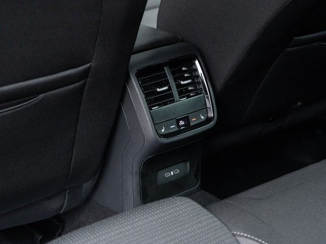 Octavia Combi 2.0 TDI Selection DSG NAVI+SIDE+RF
