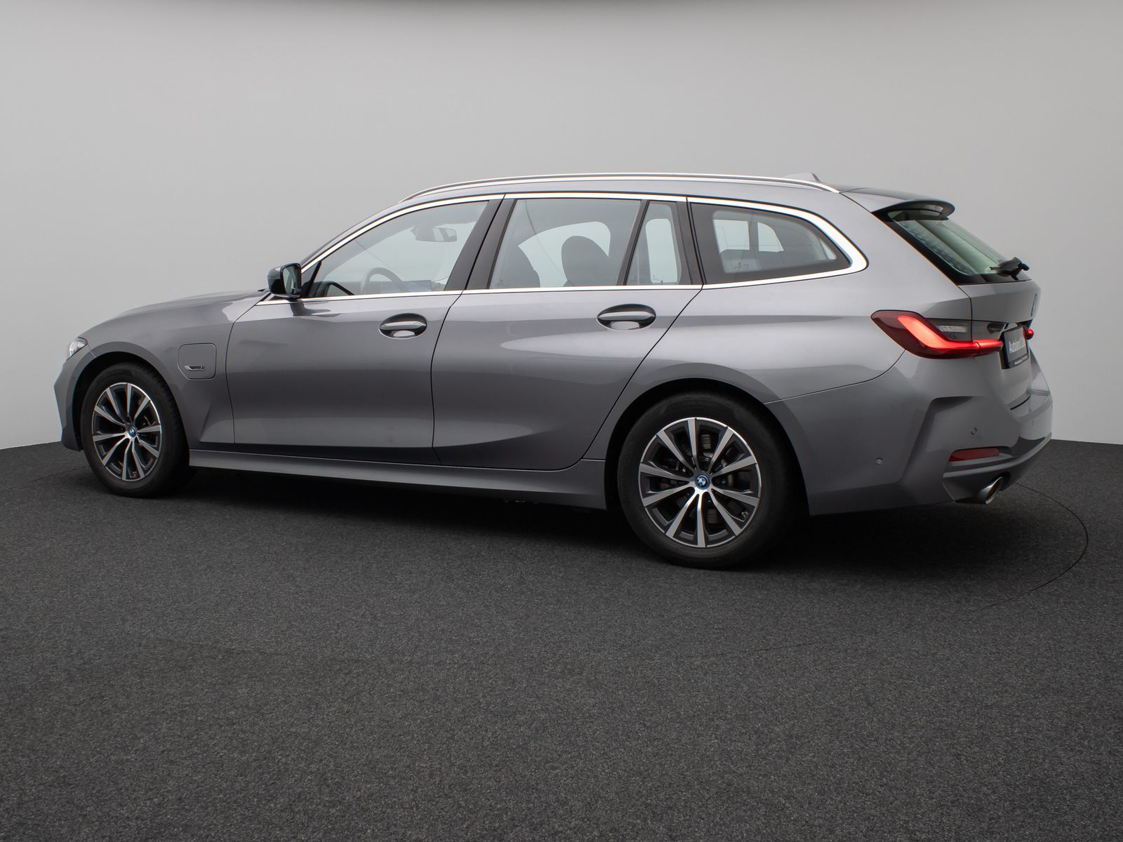 Fahrzeugabbildung BMW 320e Kamera DAB HiFi Sport Leder WidscreenDispl