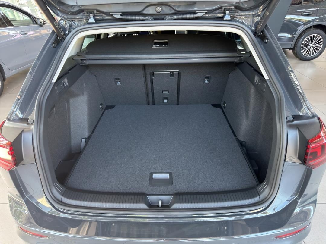 Fahrzeugabbildung Volkswagen Golf Variant Goal Goal.AHK.RFK.Plus Paket.Discov