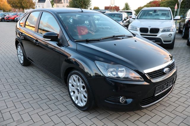 Ford Focus 1,6 Ti-VCT Sport