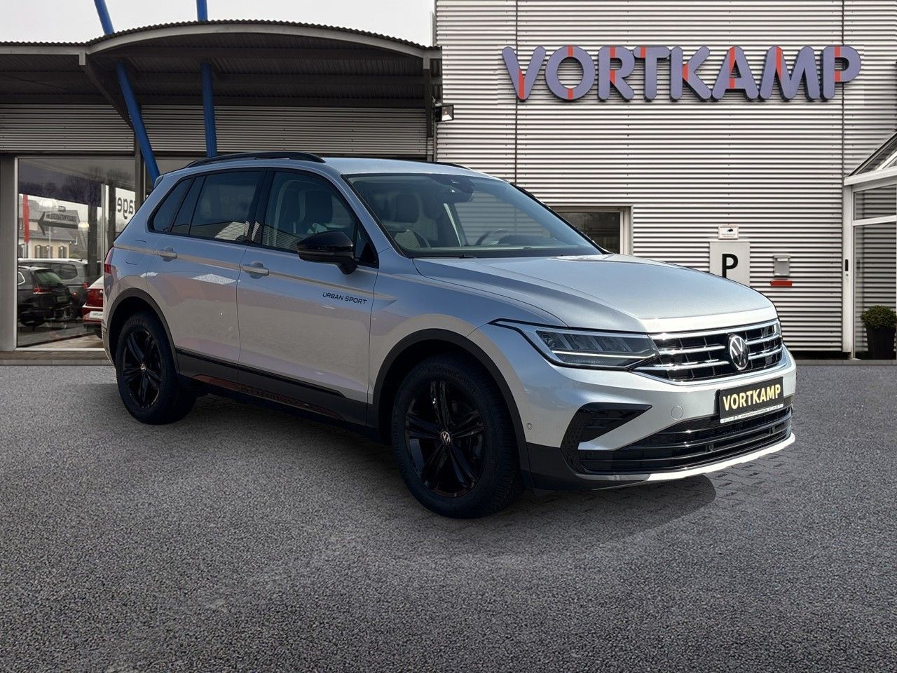 Volkswagen Tiguan 2.0 TDI DSG STANDHEIZUNG AHK imagem 3