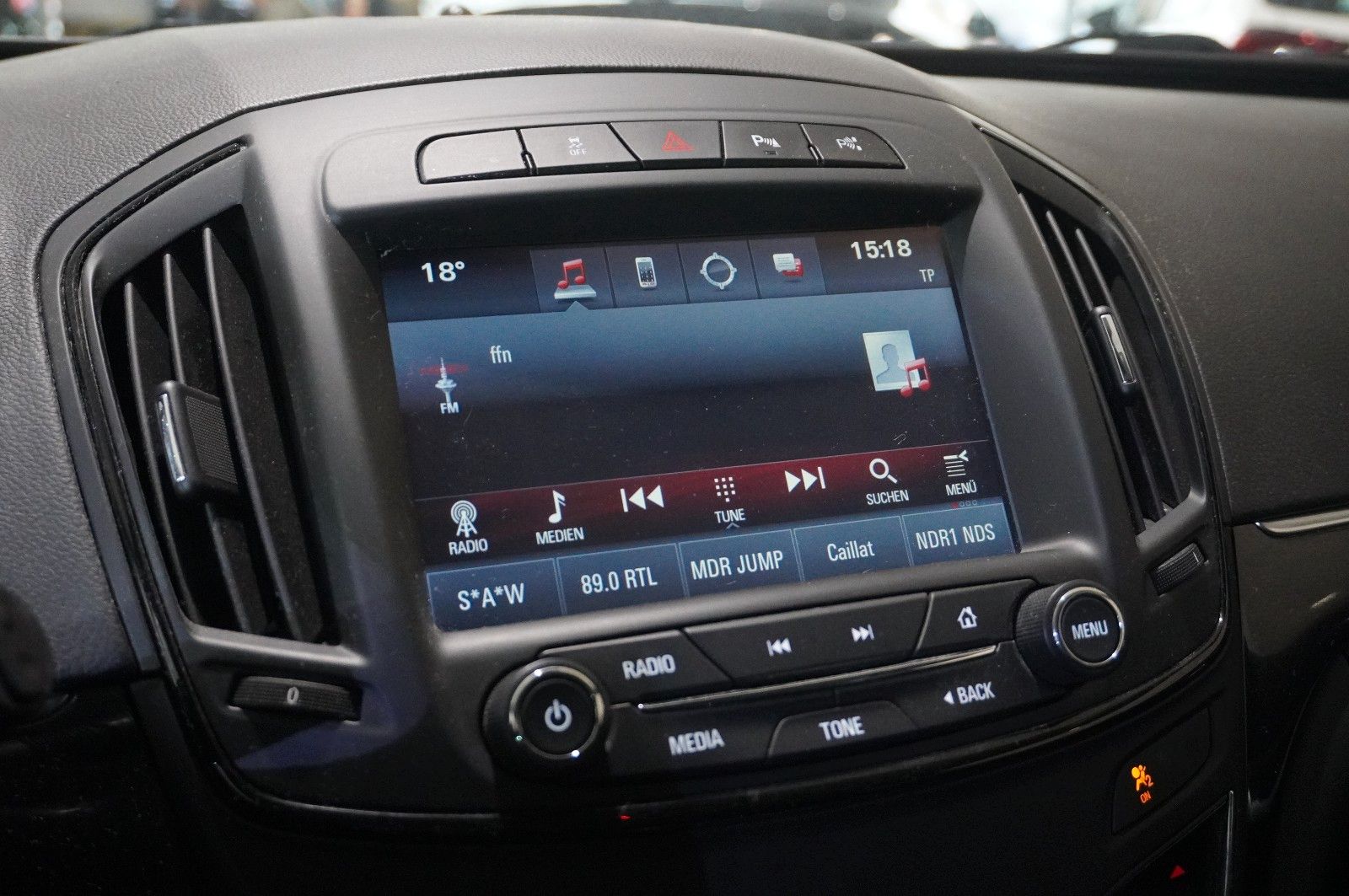 Fahrzeugabbildung Opel Insignia A ST 1.6 INNOVATION NAVI/LED/KAMERA/AHK