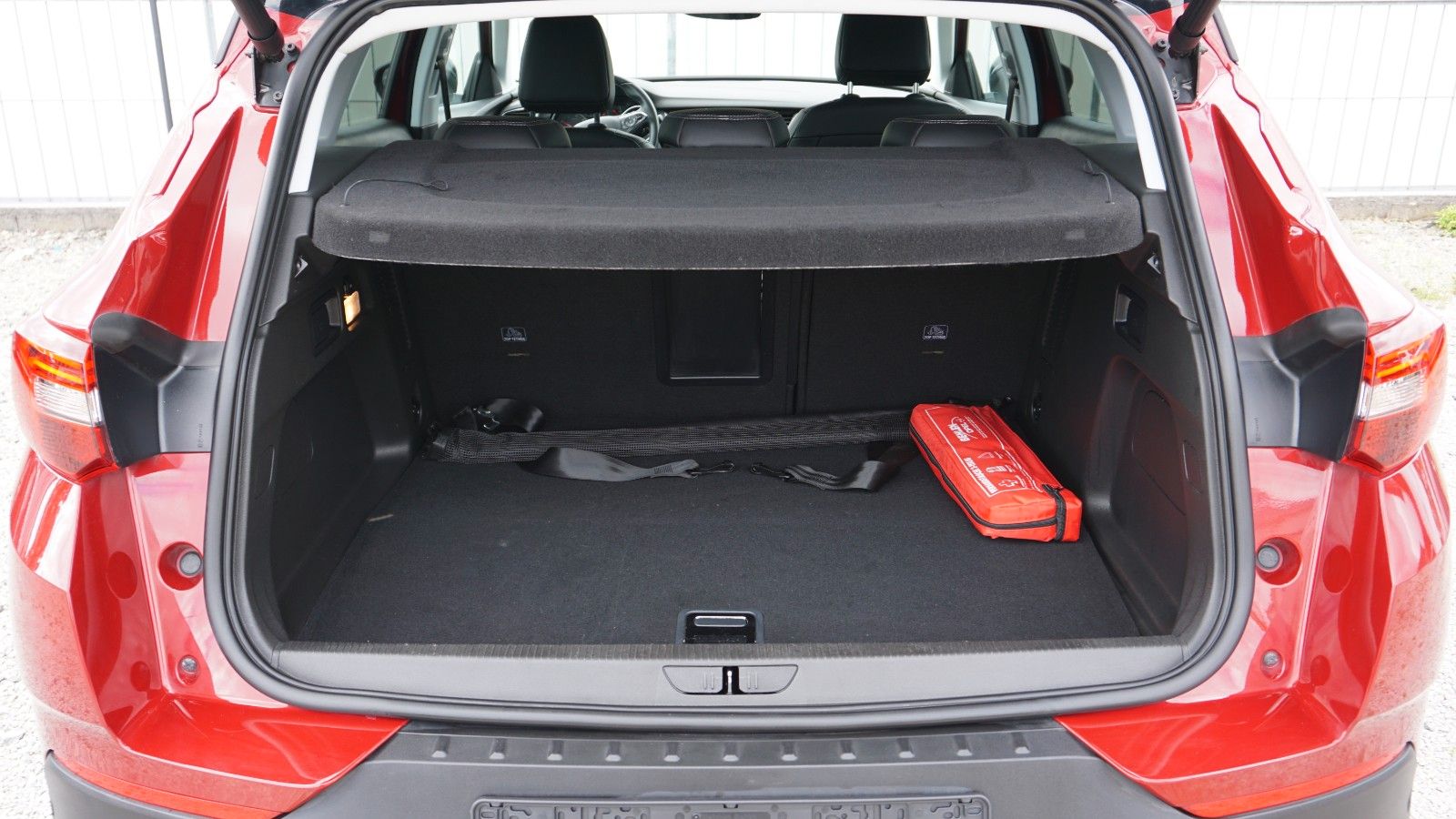 Fahrzeugabbildung Opel Grandland X Innovation Leder,Navi,LED,ACC,AHK