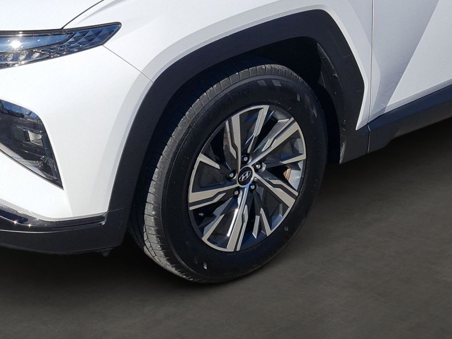 Fahrzeugabbildung Hyundai Tucson Trend NEW Hybrid 1.6 T-GDi 230PS 6-AT 4WD