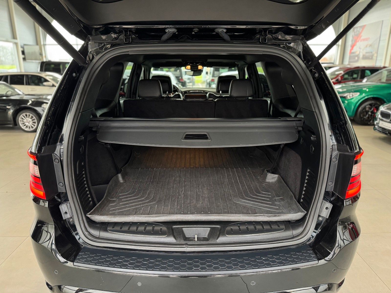 Fahrzeugabbildung Dodge Durango 5,7 R/T "ACC EU-Navi AHK"