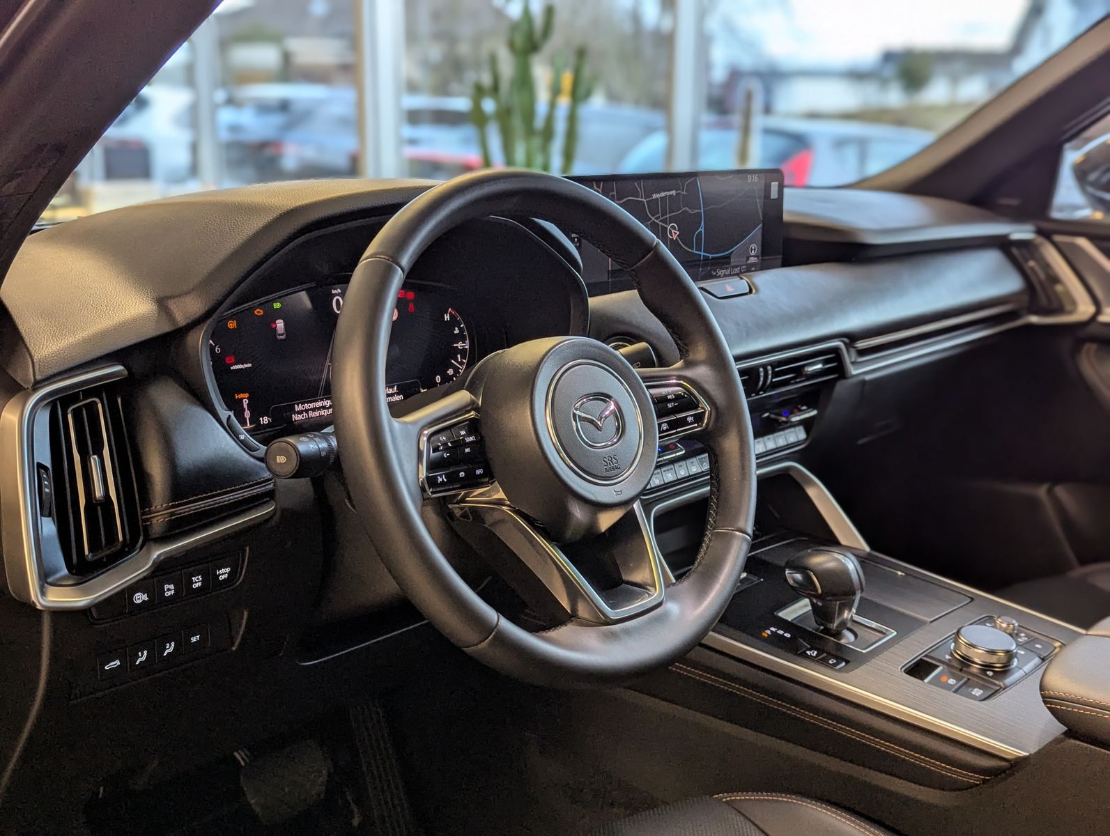 Fahrzeugabbildung Mazda CX-80 3.3L E-SKYACTIV D 254 HOMURA+ 7-Sitze Pano