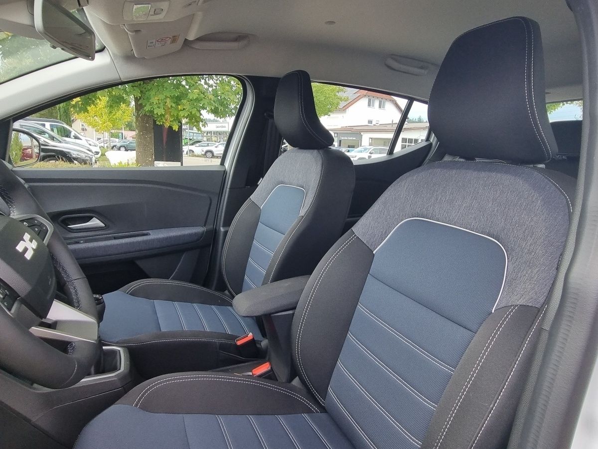 Fahrzeugabbildung Dacia Sandero Journey TCe 100