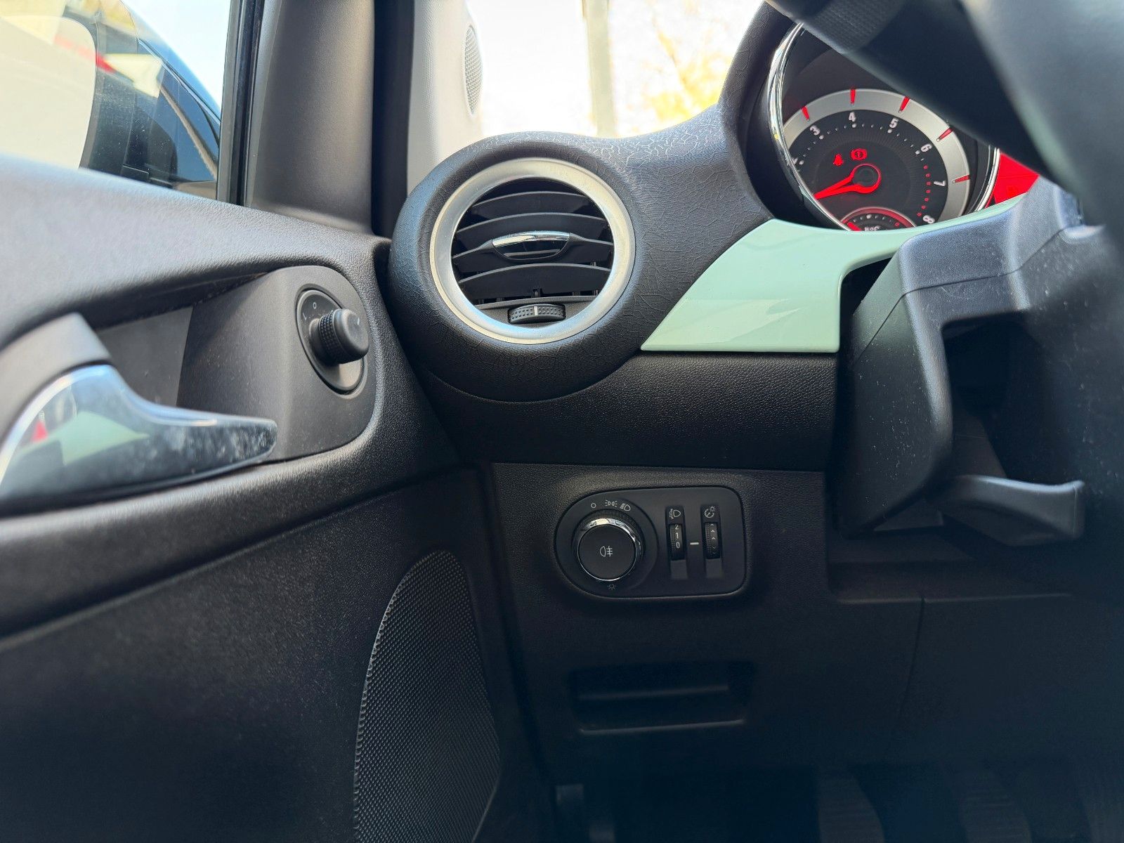 Fahrzeugabbildung Opel Adam GNTM 69PS PDC/SHZ/LHZ!