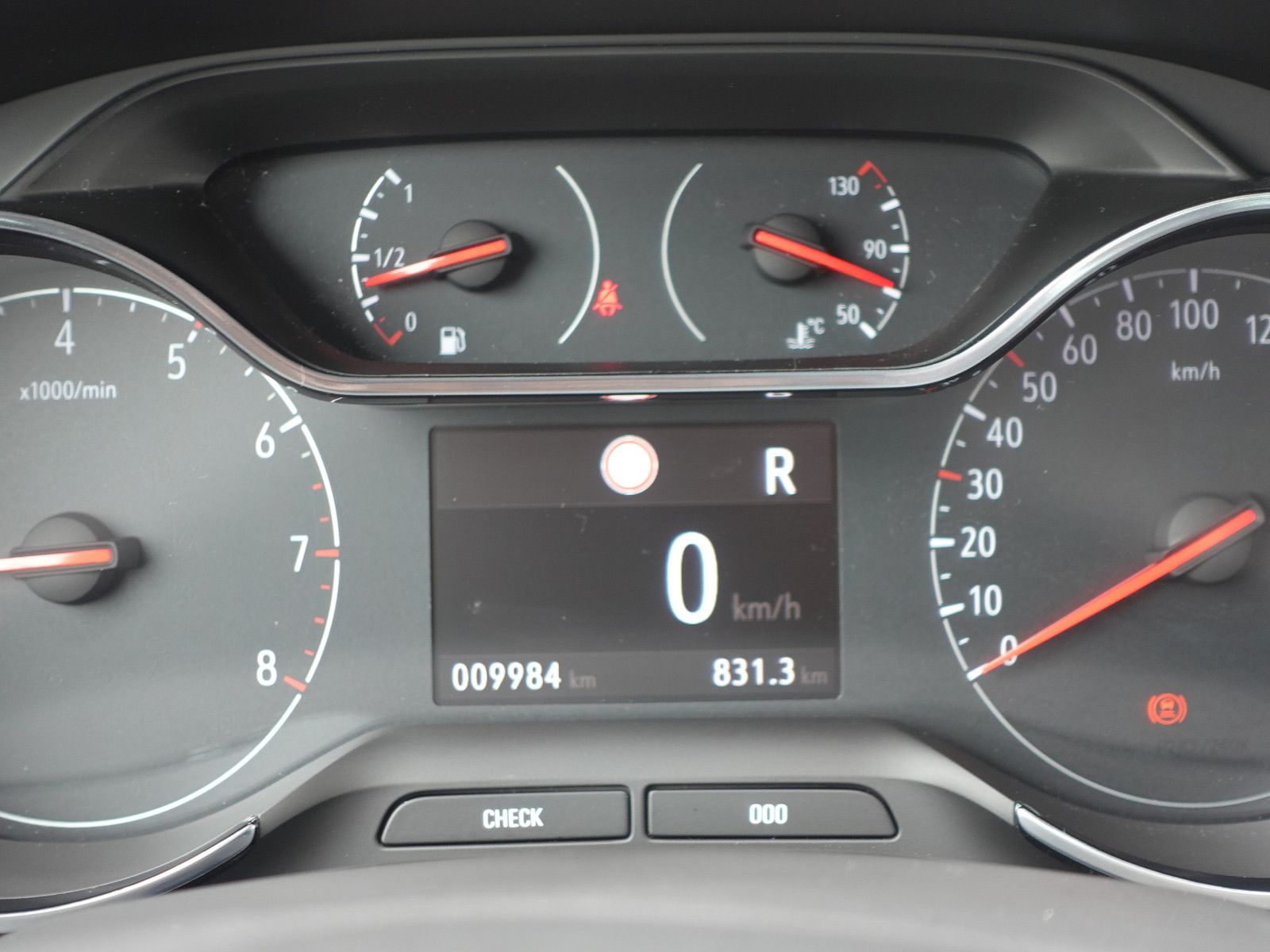 Fahrzeugabbildung Opel Crossland Elegance 1.2T AUTOMATIK,Navi,Kamera