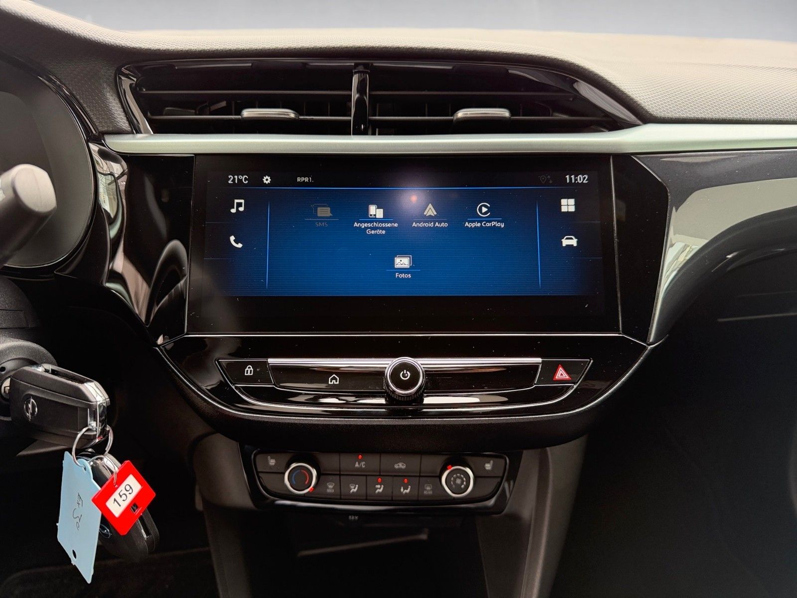Fahrzeugabbildung Opel Corsa F YES 110PS Hybrid Automatik/SHZ/LED!