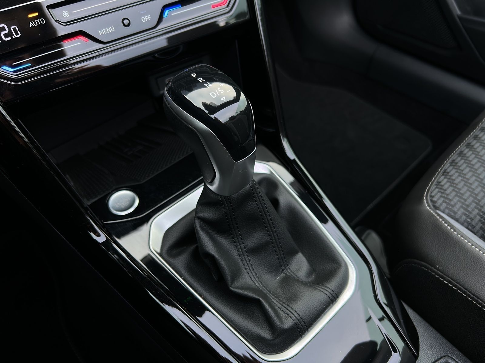 Volkswagen T-Roc - Bild 11