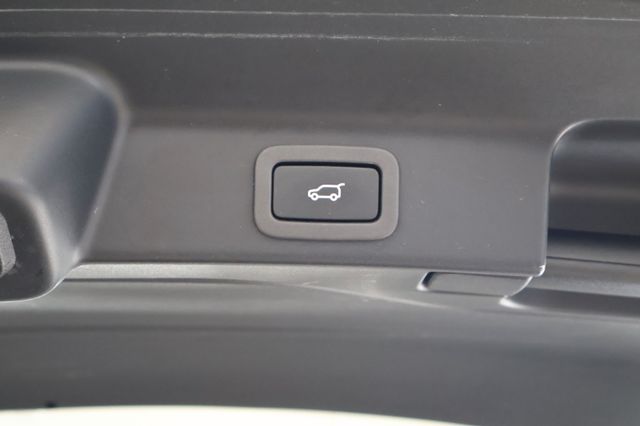 Jaguar F-Pace 35t AWD*BLACK PACK*R-SPORT*PANO*MEMORY
