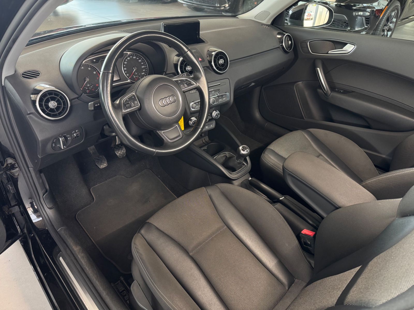Fahrzeugabbildung Audi A1 1.4 TFSI sport   "Klimaautomatik Sitzheizung"