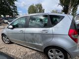 Mercedes-Benz A 160 A -Klasse A 160 BLUE EFFICIENCY - Mercedes-Benz aus 2010: Klasse