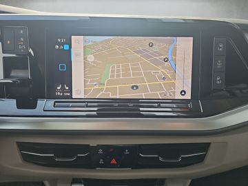 Volkswagen T7 Multivan - 10
