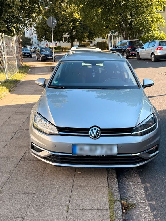Image of Volkswagen Golf