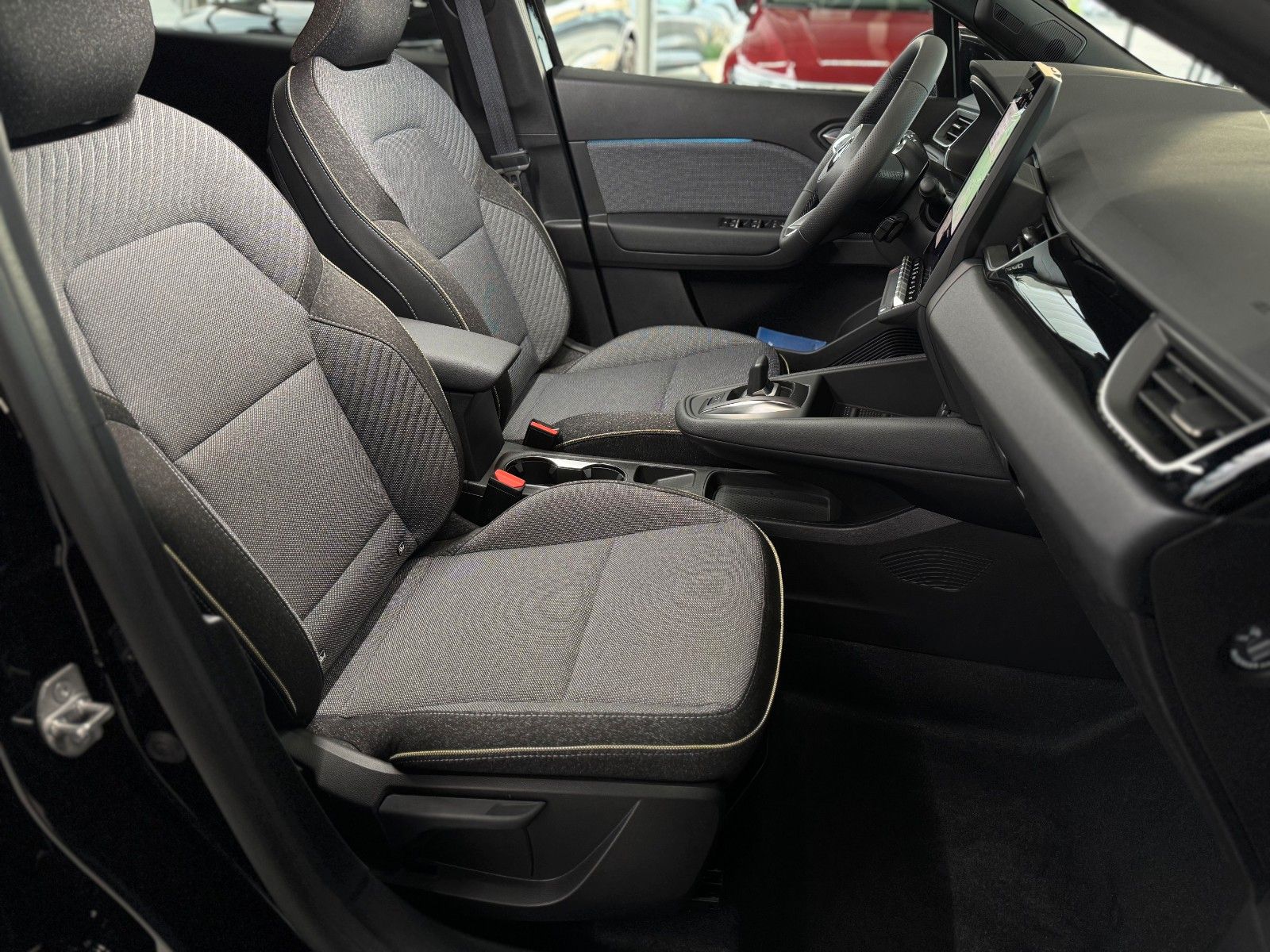 Fahrzeugabbildung Mitsubishi Grandis 1.8 Hybrid Benziner Intro Edition