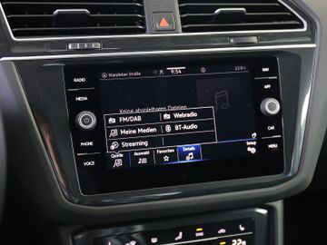 Volkswagen Tiguan DSG ELEGANCE LED MATRIX IQ ACC KAMERA