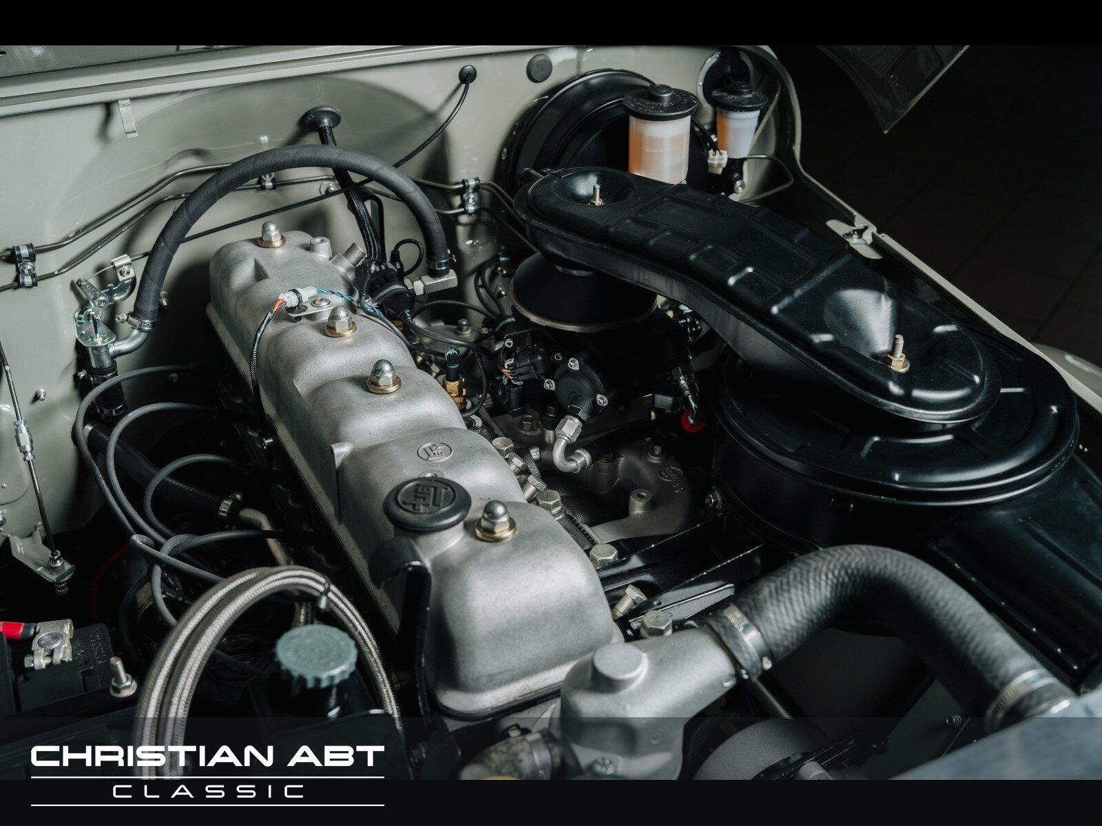 Fahrzeugabbildung Toyota FJ43 restauriert * Servo * H-Zulassung