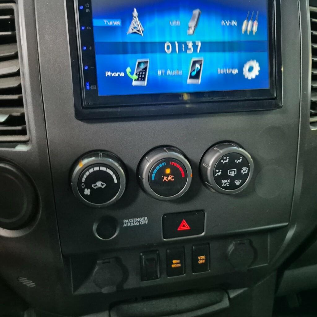 Nissan Titan 2011 — photo 8