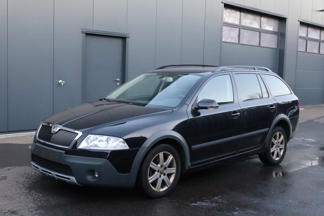 Skoda Octavia 2,0 TDI Combi Scout 4X4 Allrad Klimaaut.