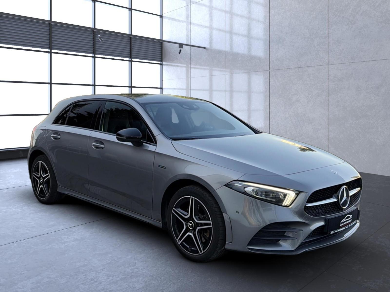Mercedes-Benz A 250 e AMG+MULTIBEAM-LED+NAVI+LEDER+NIGHT-PAKET