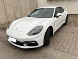 Porsche sehr gepflegter Panamera 4 E mit PZ Garantie - Porsche Panamera mit Hybrid-Antrieb: Limousine