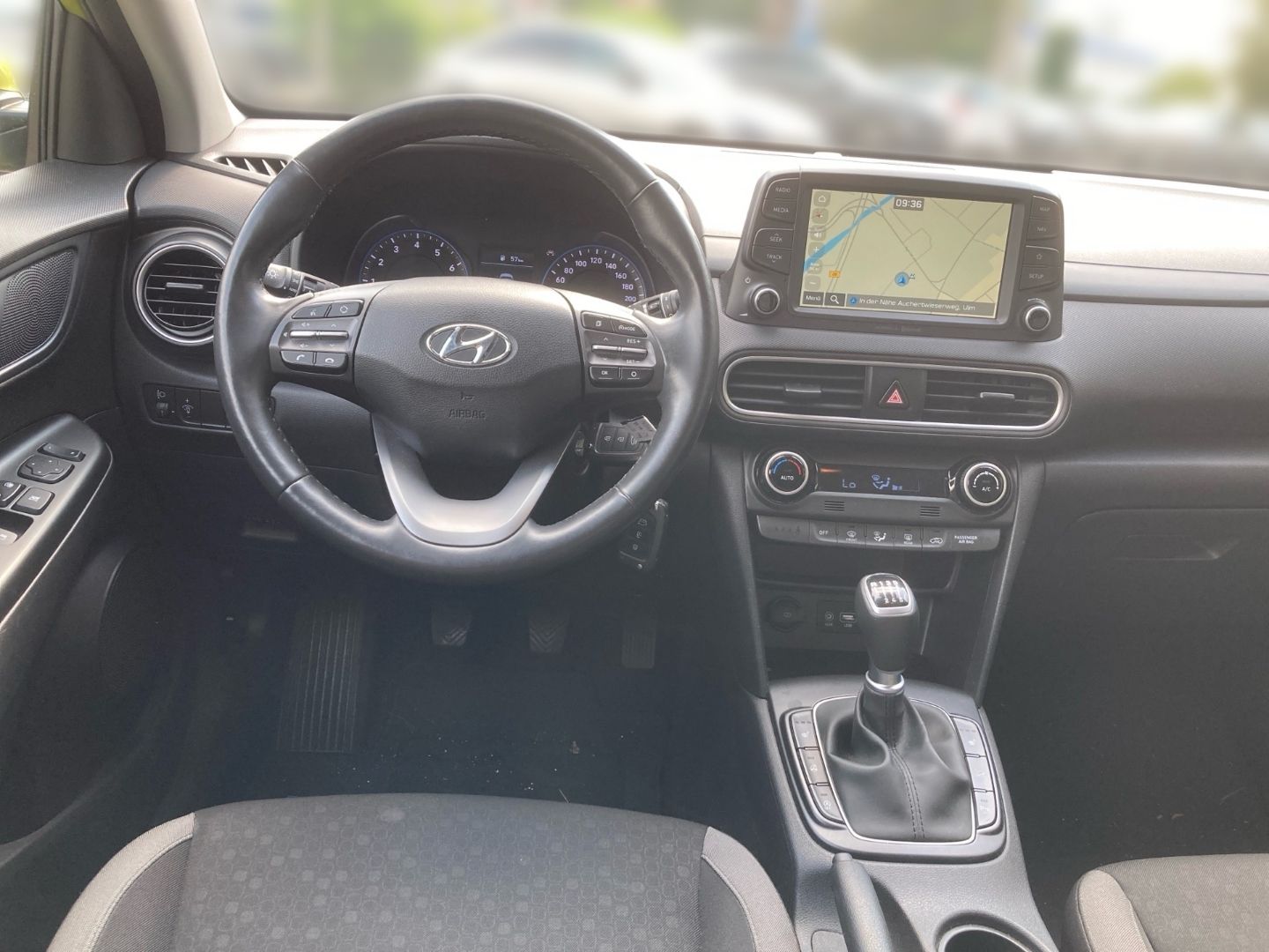 Fahrzeugabbildung Hyundai KONA YES! 2WD 1.0 T-GDI Navi SHZ Kamera PDC Krel
