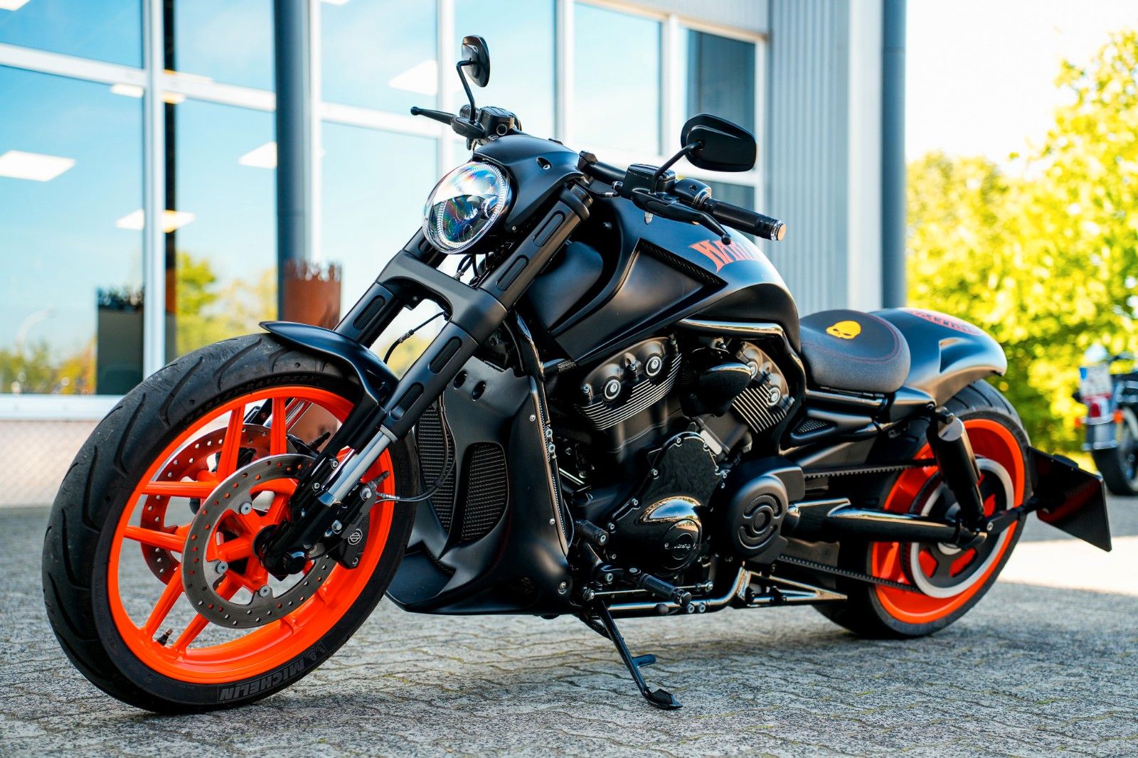 Fahrzeugabbildung Harley-Davidson VRSDCX Night Rod Special - BBC Dragbar AIRRIDE