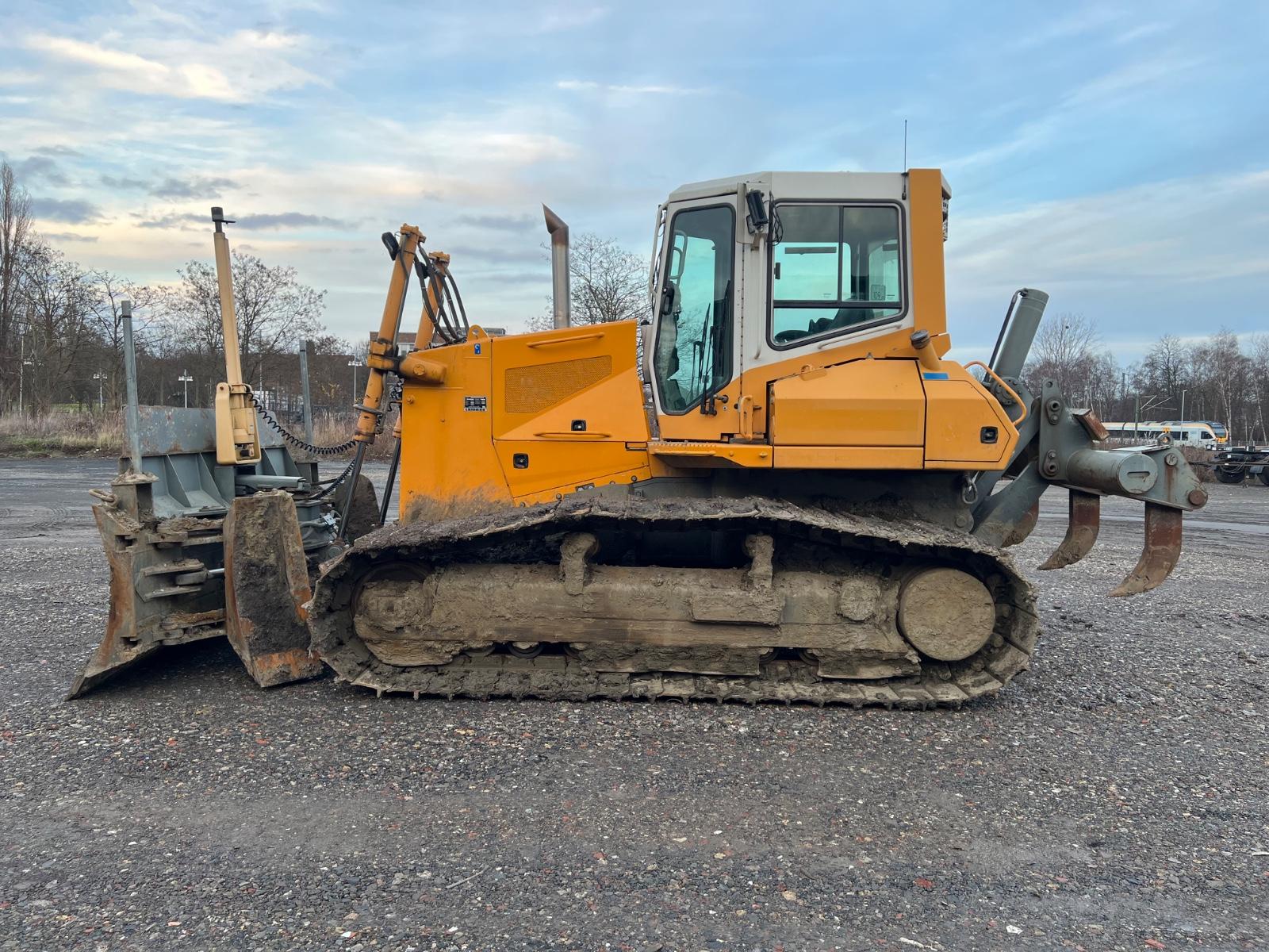 Liebherr PR 724 LGP Planierraupe Ripper
