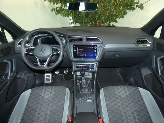 Tiguan 2.0 TDI R-Line AHK STHZ NAVI MATRIX LED