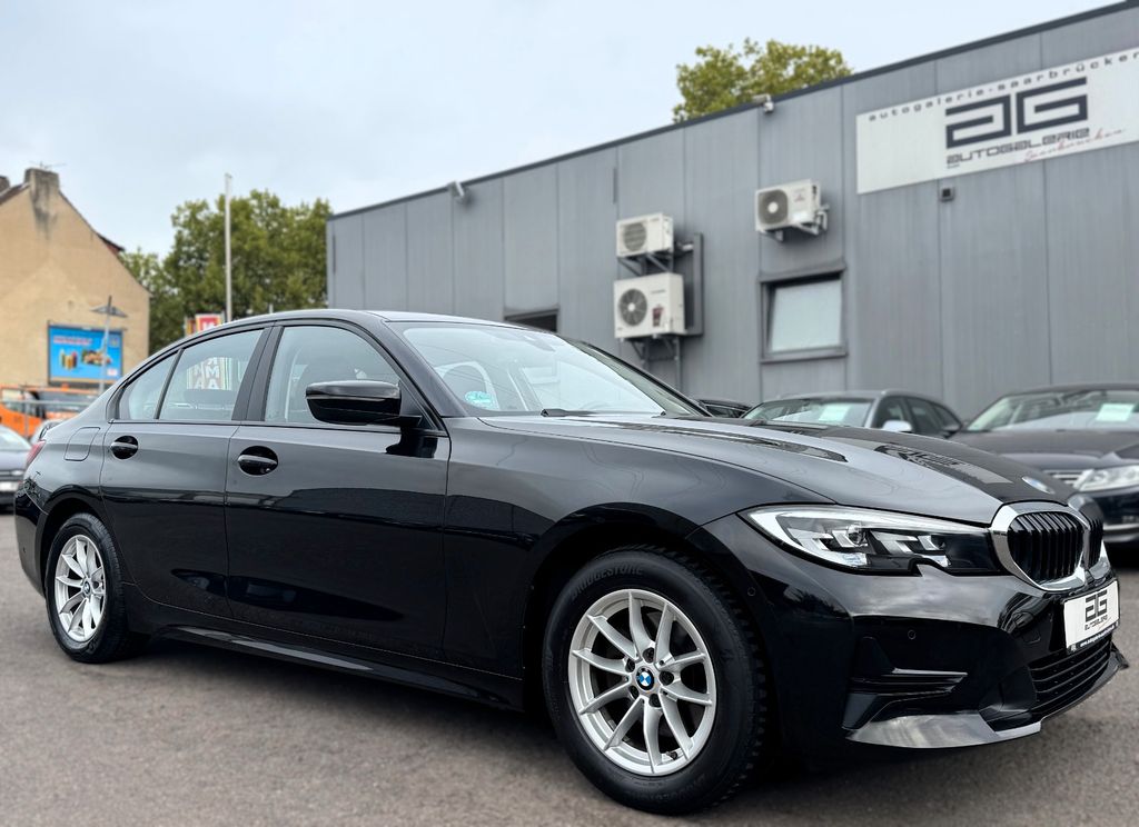 Image of BMW 320