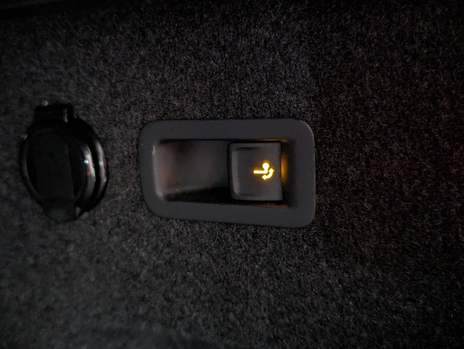 SKODA Kodiaq 2.0 4x4 Selectio Pano Matrix StHz AHK 19" - Image 19